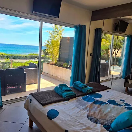 Perle De La Bed & Breakfast 4*