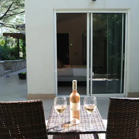 Bed & Breakfast Perle De La 4*