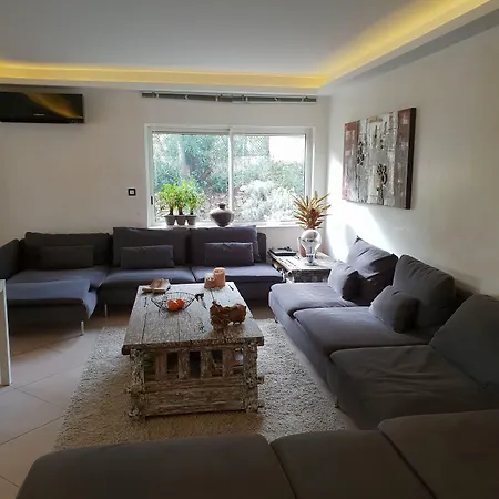 Perle De La Bed & Breakfast