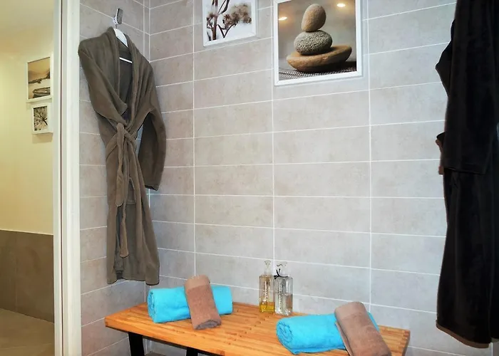 Alojamento de Acomodação e Pequeno-almoço Perle De La Saint Aygulf